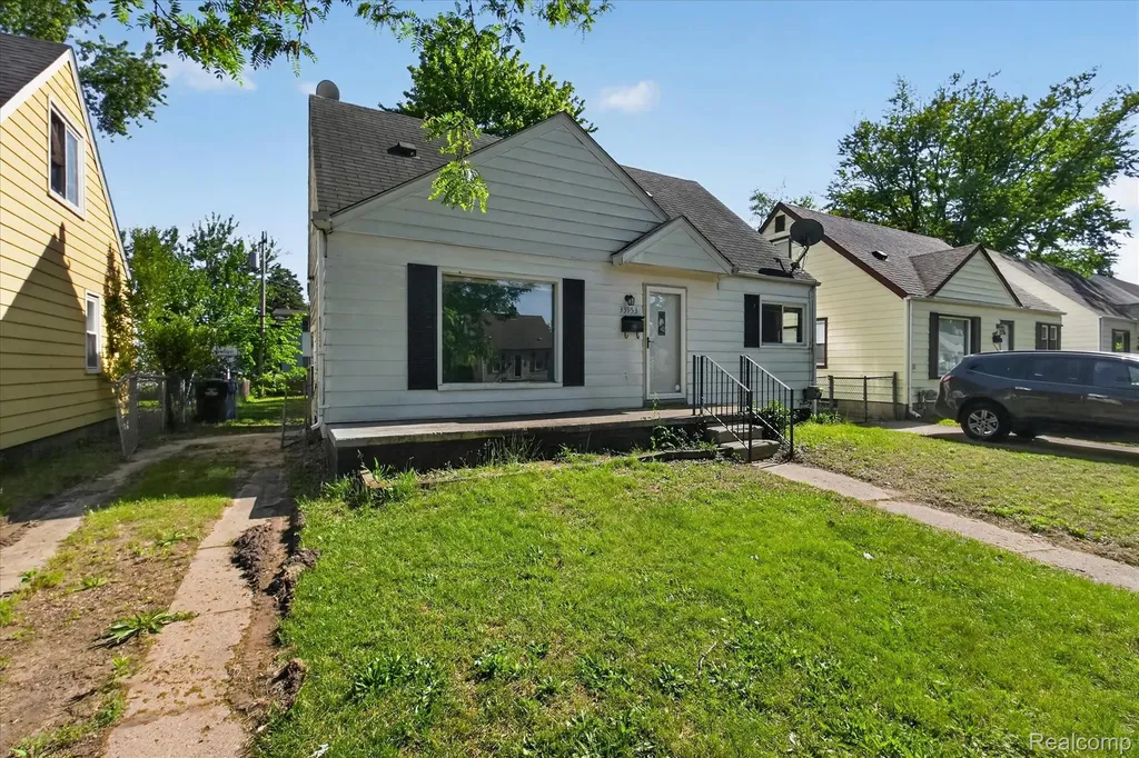 33953 Glover Street Wayne City MI 48184