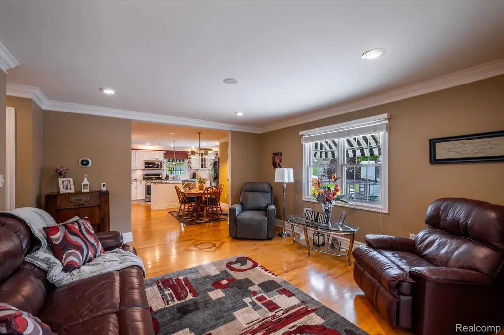 1255 Glendale Street Burton City MI 48509