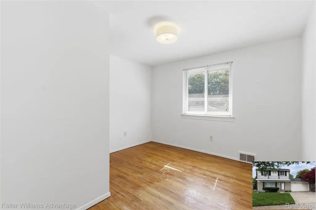 27646 Pierce Street Southfield City MI 48076