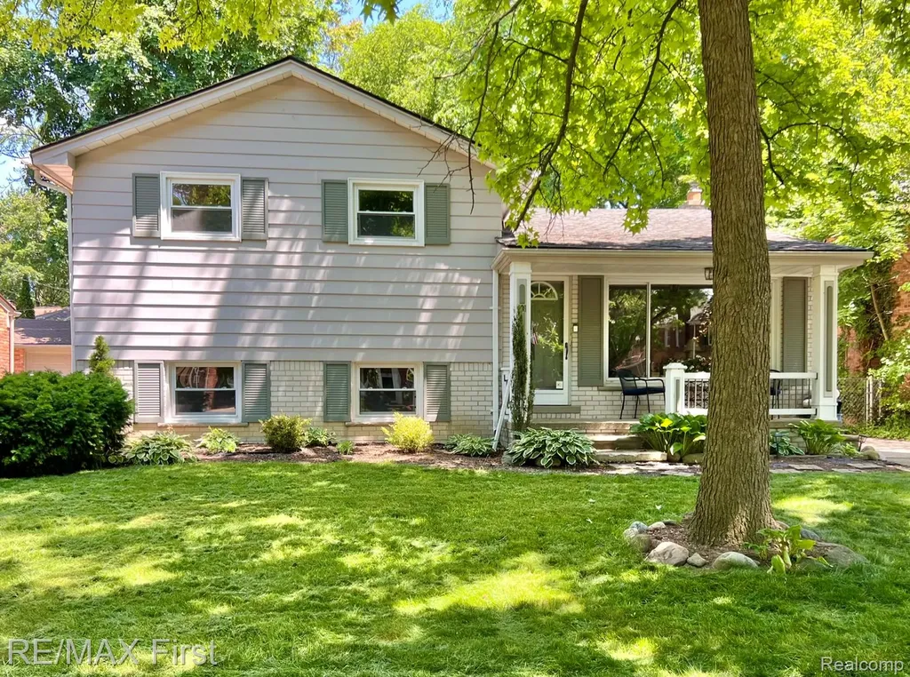 908 Marywood Drive Royal Oak City MI 48067