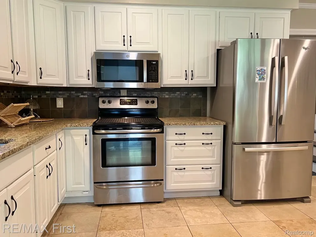 908 Marywood Drive Royal Oak City MI 48067