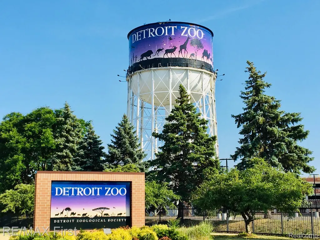 908 Marywood Drive Royal Oak City MI 48067