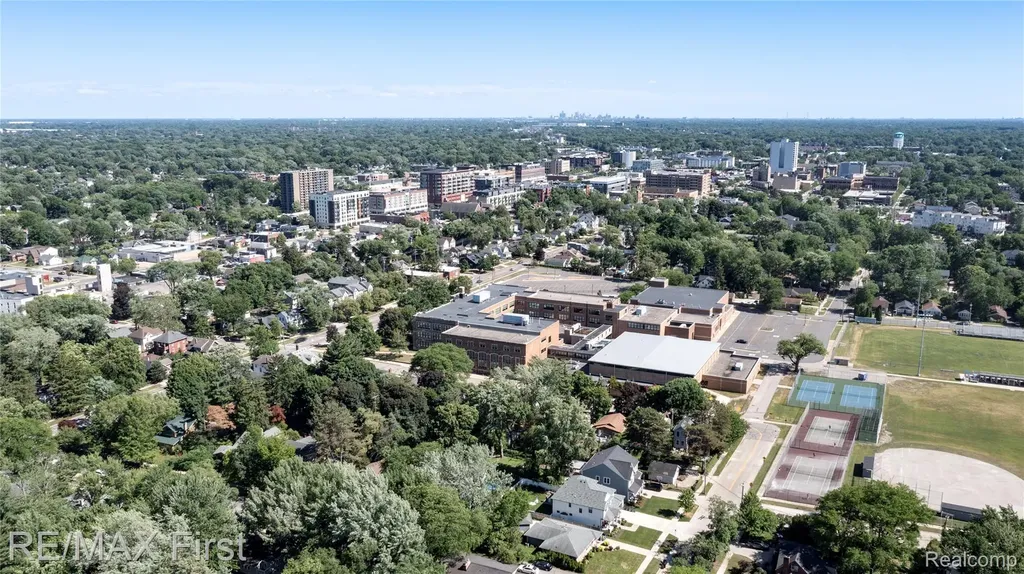 908 Marywood Drive Royal Oak City MI 48067