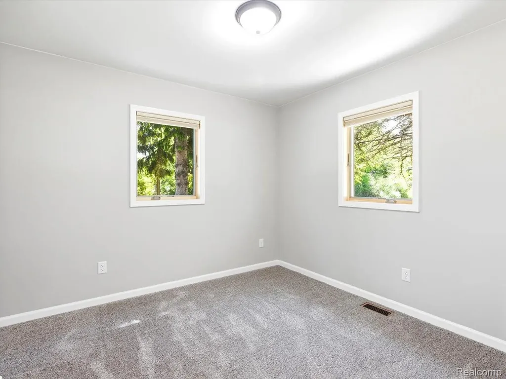 2482 Range Road Port Huron Charter Township MI 48060
