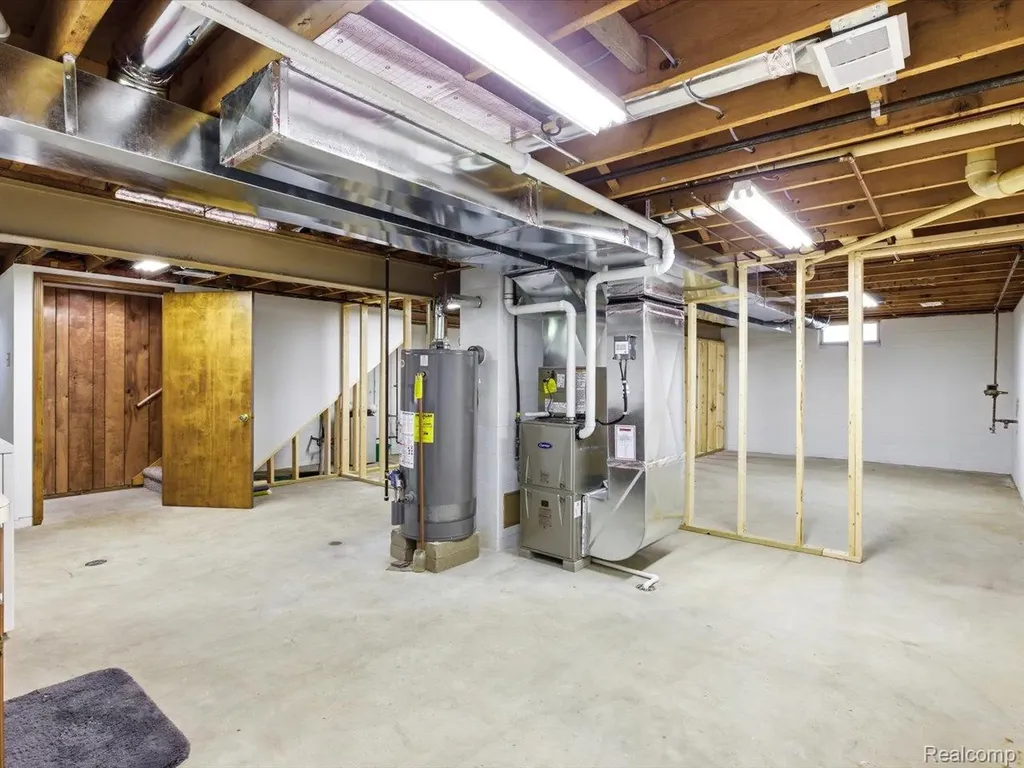2482 Range Road Port Huron Charter Township MI 48060