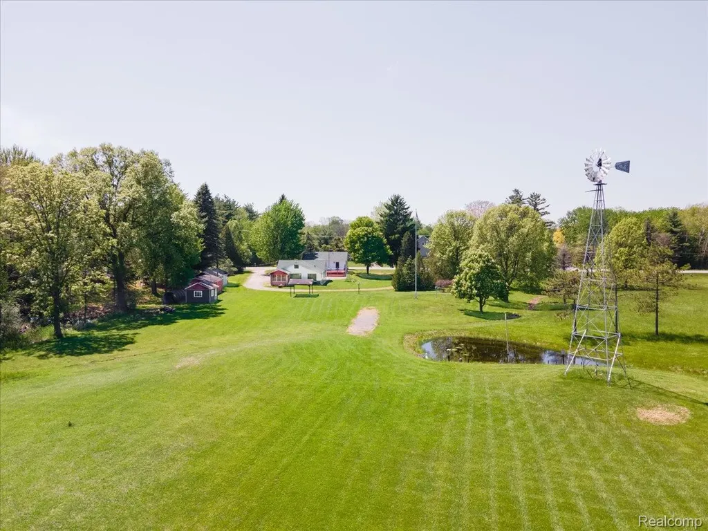2482 Range Road Port Huron Charter Township MI 48060