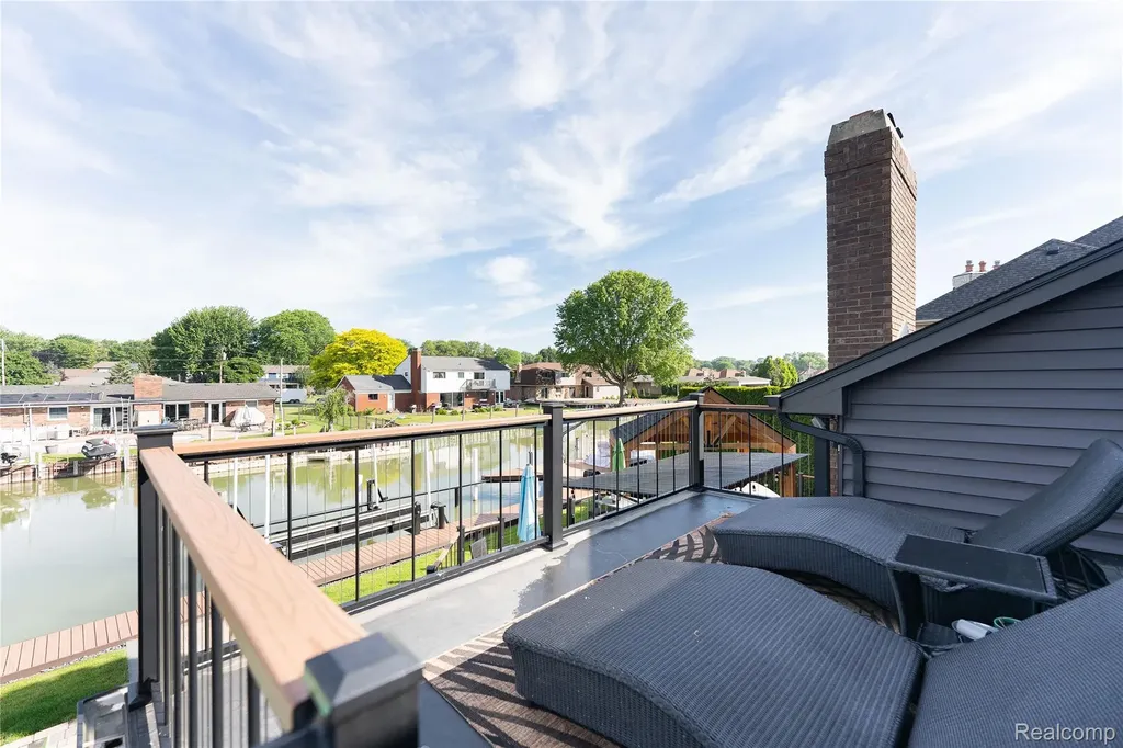 49729 Nautical Drive Chesterfield Township MI 48047