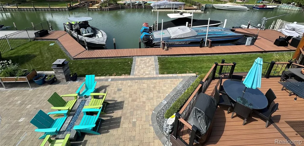 49729 Nautical Drive Chesterfield Township MI 48047