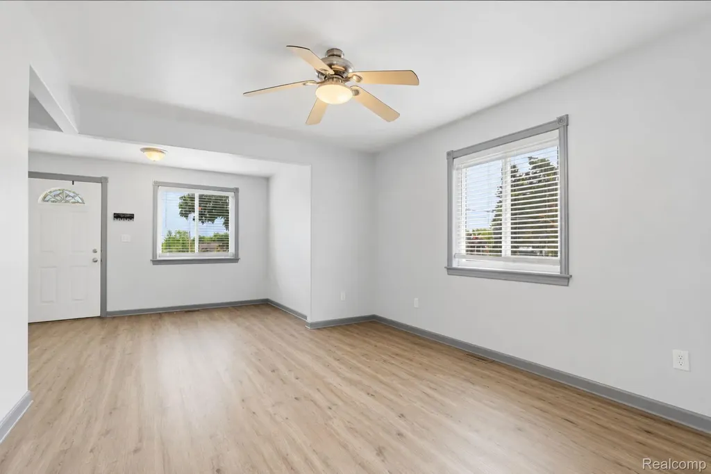 12463 W Lennon Road Clayton Charter Township MI 48449