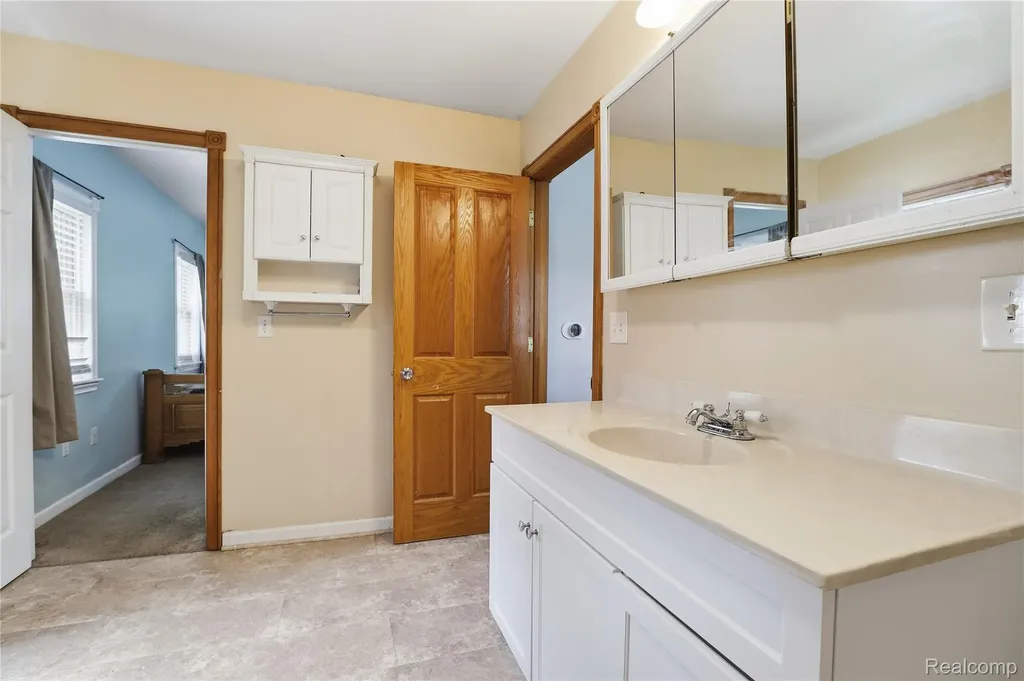 12463 W Lennon Road Clayton Charter Township MI 48449