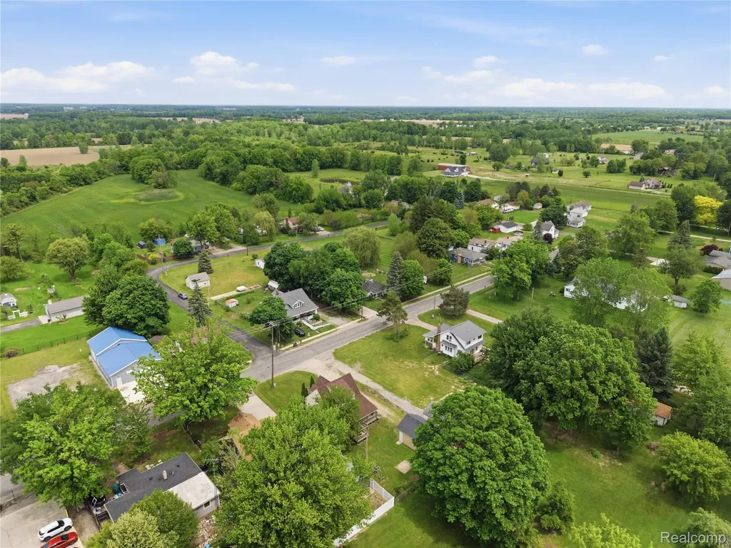 12463 W Lennon Road Clayton Charter Township MI 48449