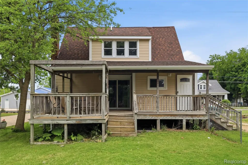 12463 W Lennon Road Clayton Charter Township MI 48449