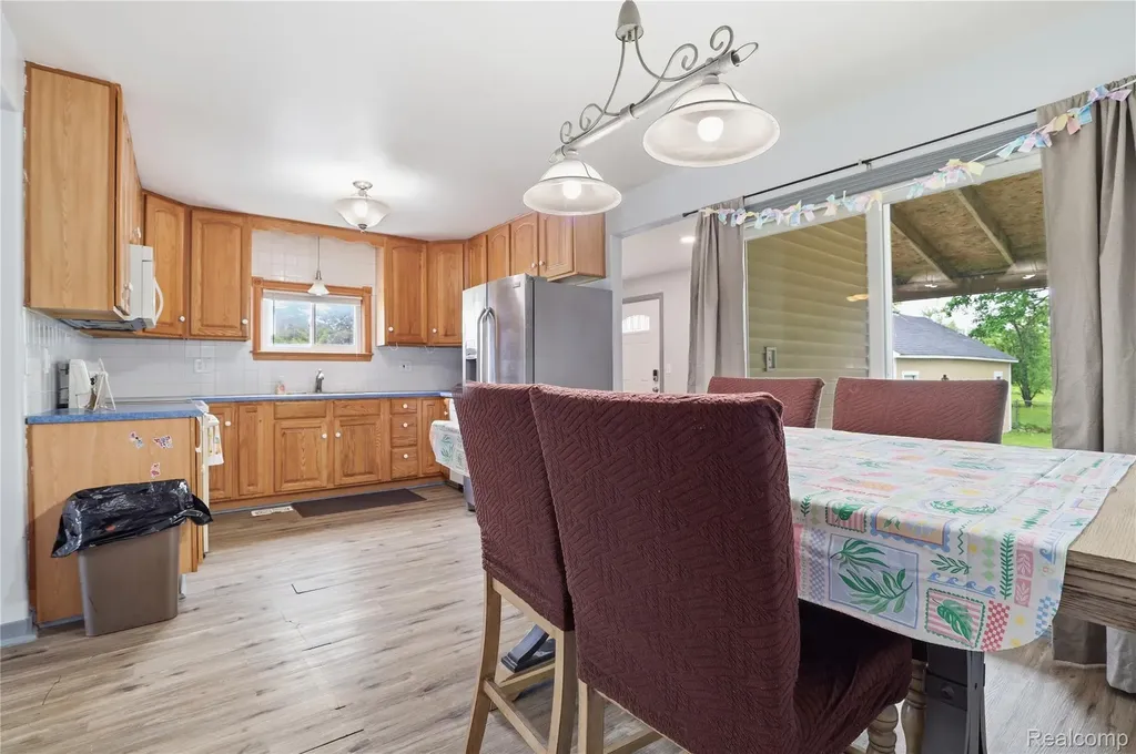 12463 W Lennon Road Clayton Charter Township MI 48449