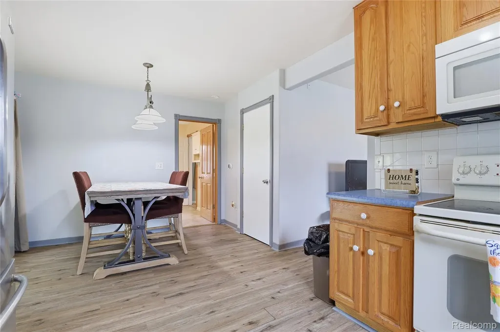 12463 W Lennon Road Clayton Charter Township MI 48449