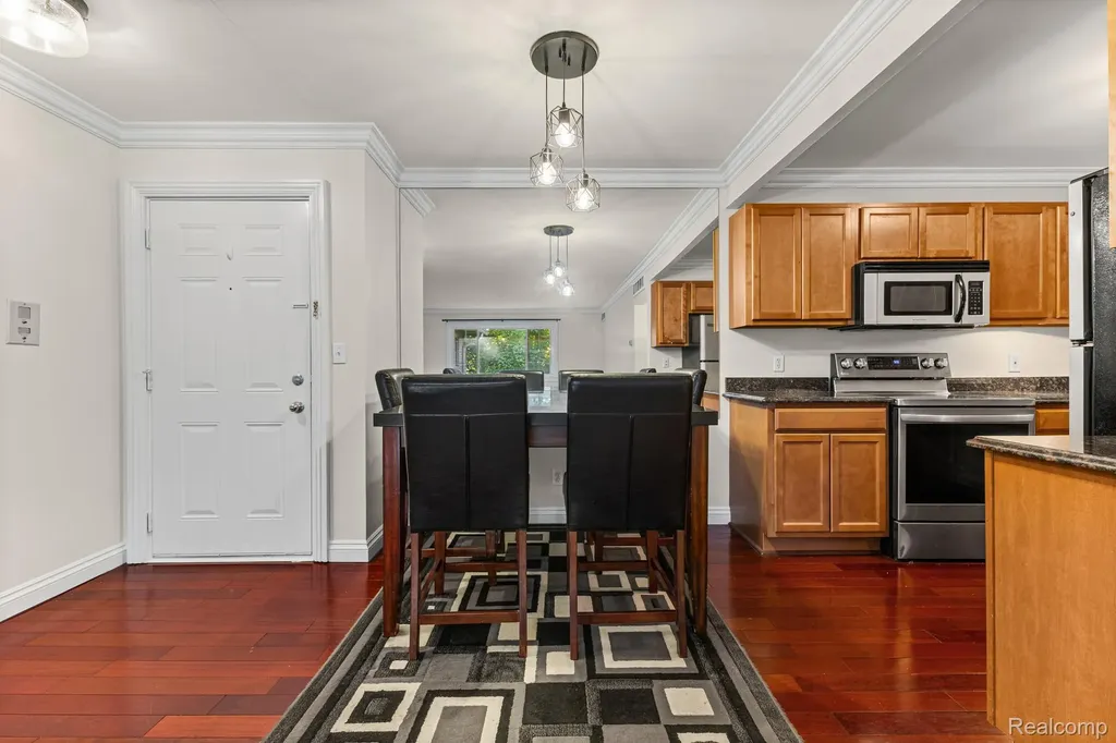 2245 Walton Boulevard Rochester City MI 48309