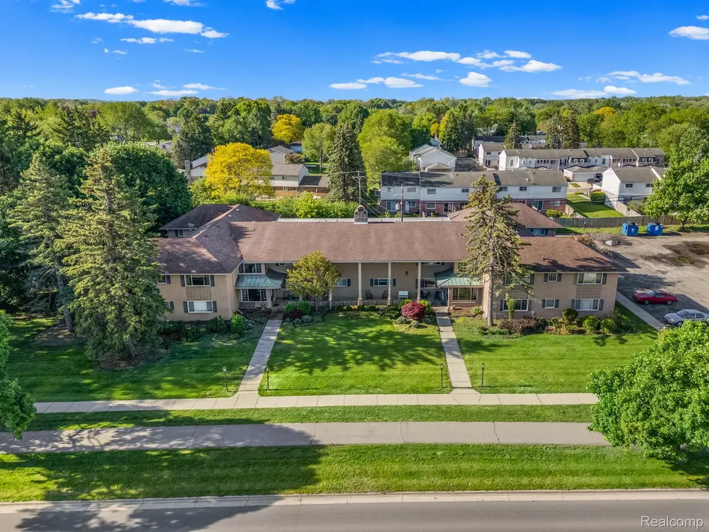 2245 Walton Boulevard Rochester City MI 48309