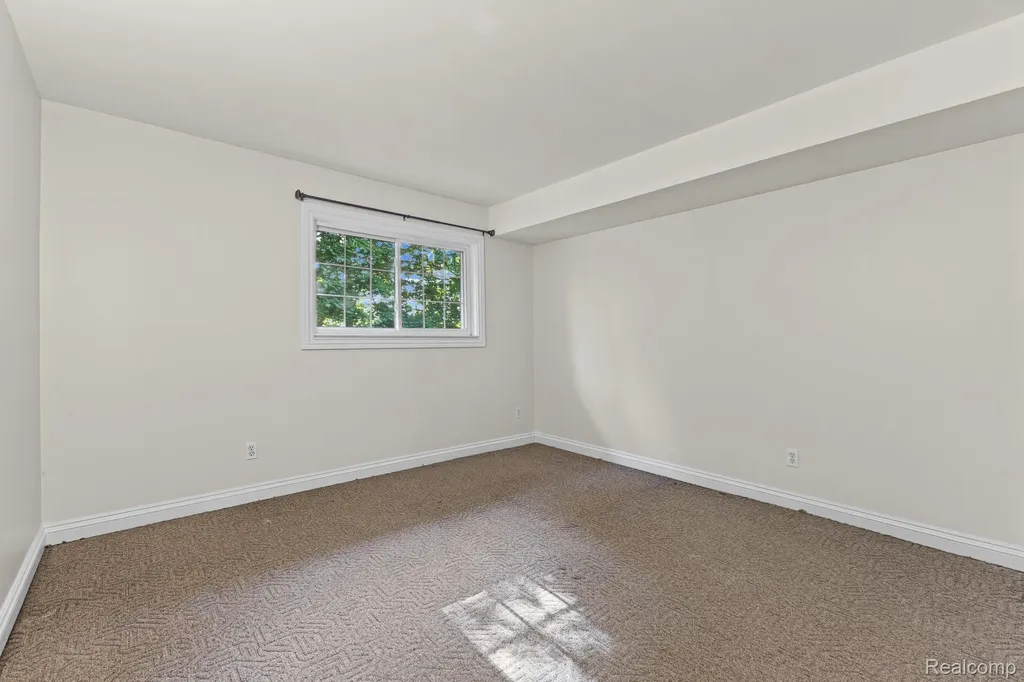 2245 Walton Boulevard Rochester City MI 48309