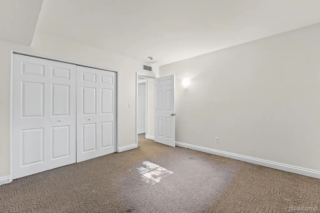 2245 Walton Boulevard Rochester City MI 48309