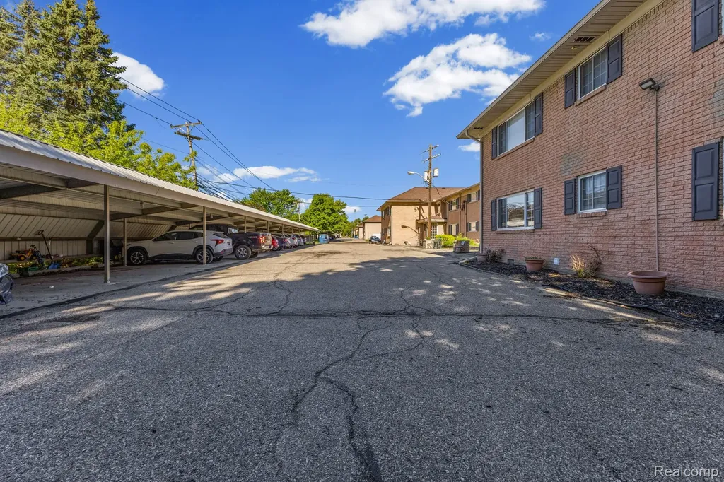 2245 Walton Boulevard Rochester City MI 48309