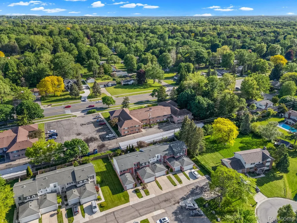 2245 Walton Boulevard Rochester City MI 48309
