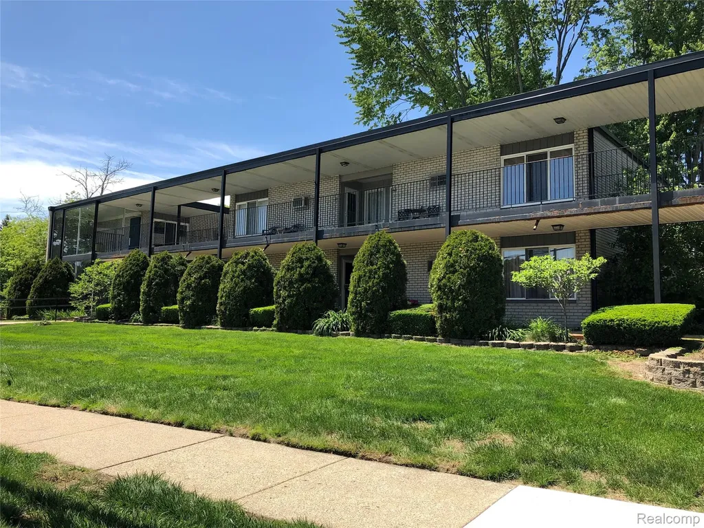 3421 Hillside Drive Royal Oak City MI 48073