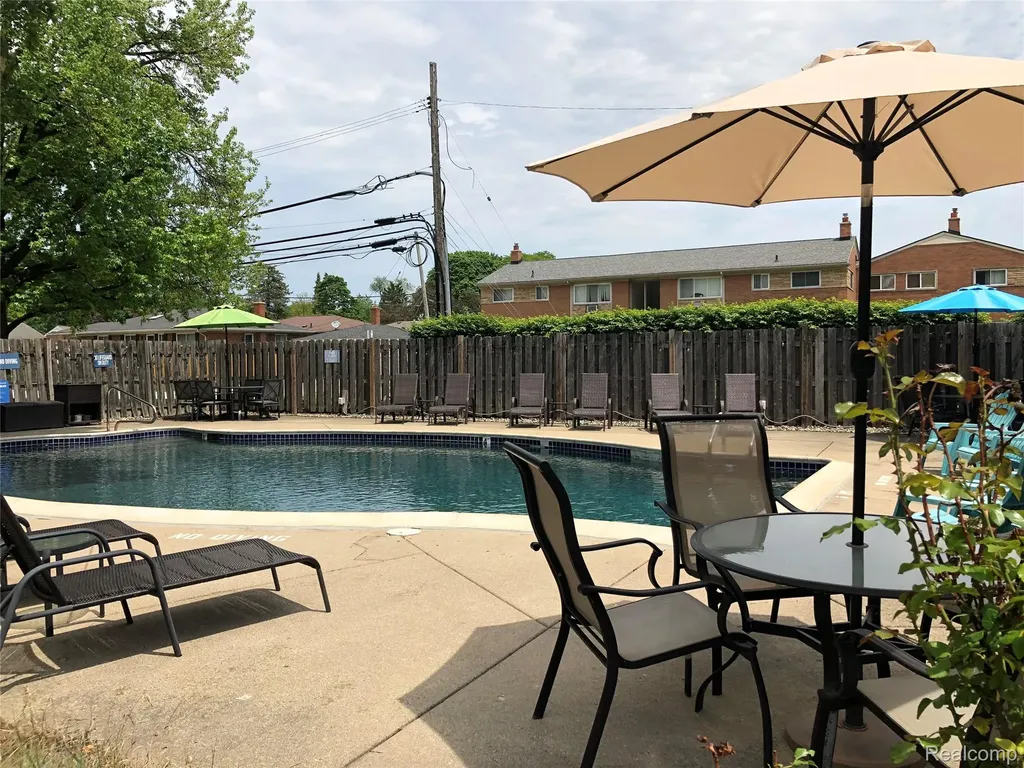 3421 Hillside Drive Royal Oak City MI 48073