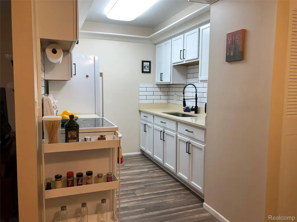 3421 Hillside Drive Royal Oak City MI 48073