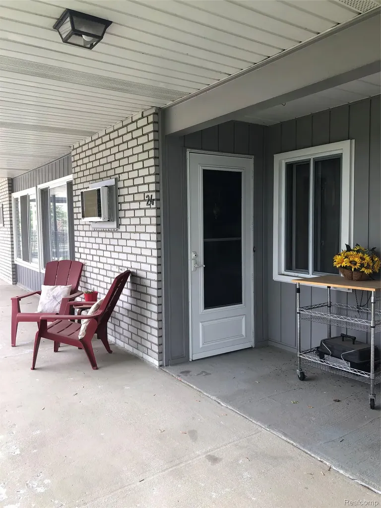 3421 Hillside Drive Royal Oak City MI 48073