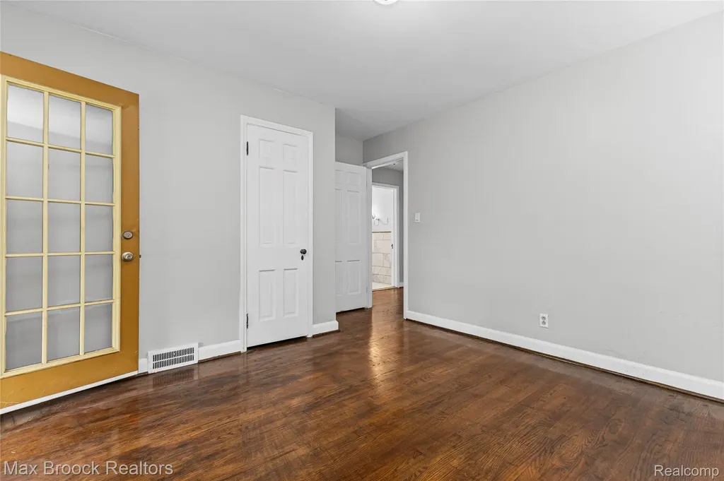 4391 Bishop Street Detroit City MI 48224