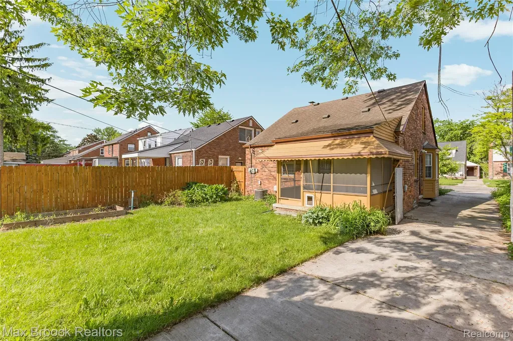 4391 Bishop Street Detroit City MI 48224