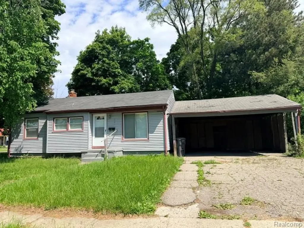 4701 Birchcrest Drive Flint City MI 48504