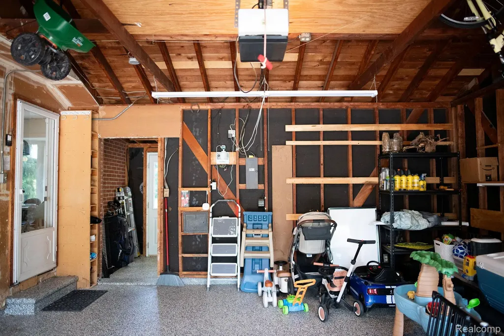 14922 Robinwood Drive Plymouth Charter Township MI 48170
