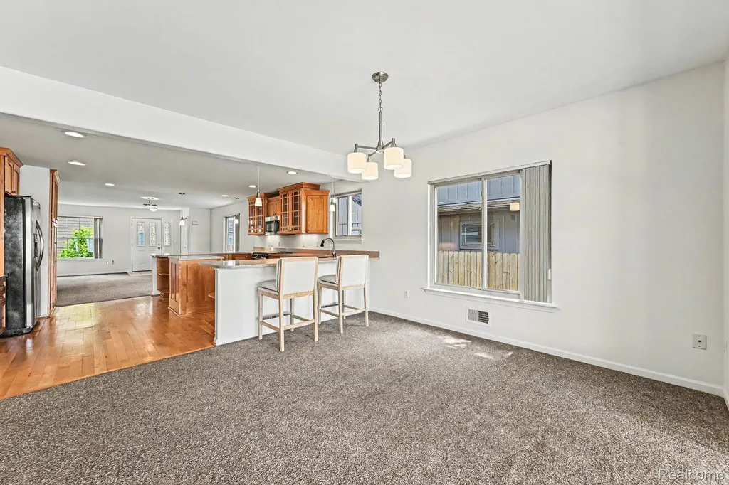 3506 Union Lake Road Commerce Charter Township MI 48382