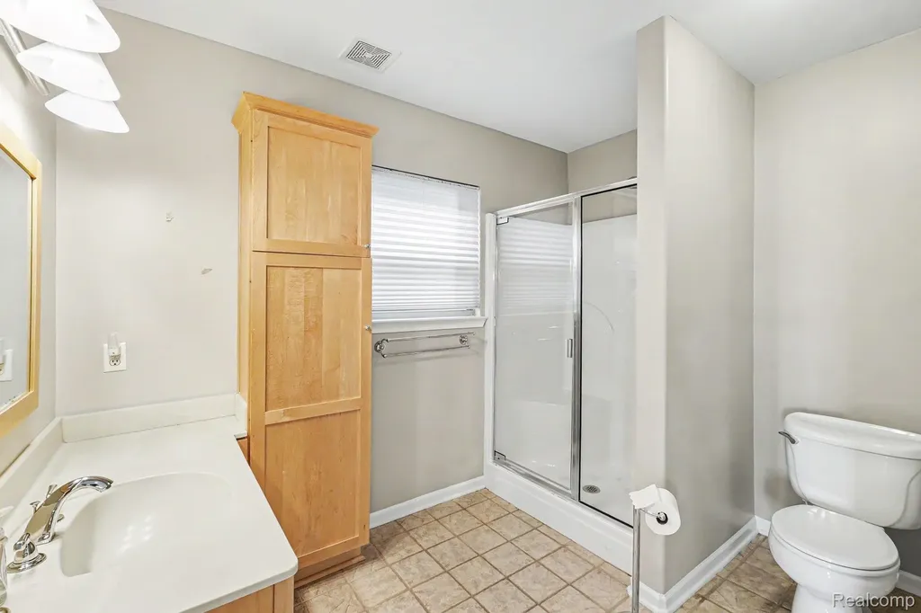 3506 Union Lake Road Commerce Charter Township MI 48382