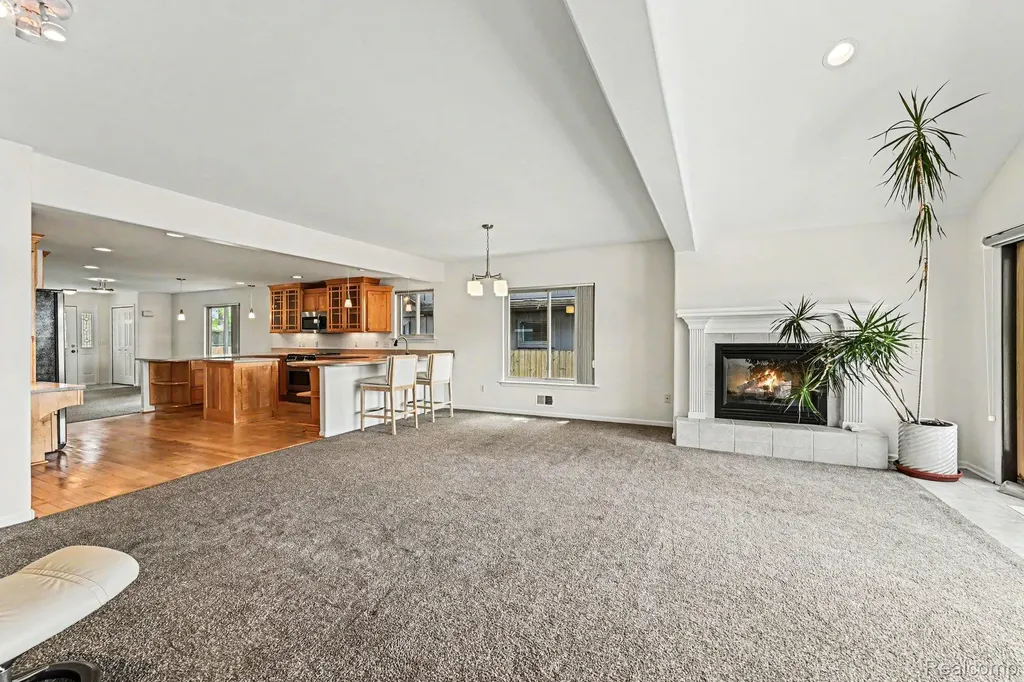 3506 Union Lake Road Commerce Charter Township MI 48382