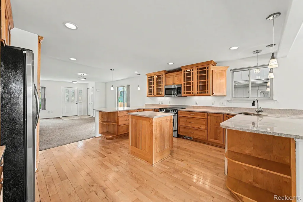 3506 Union Lake Road Commerce Charter Township MI 48382