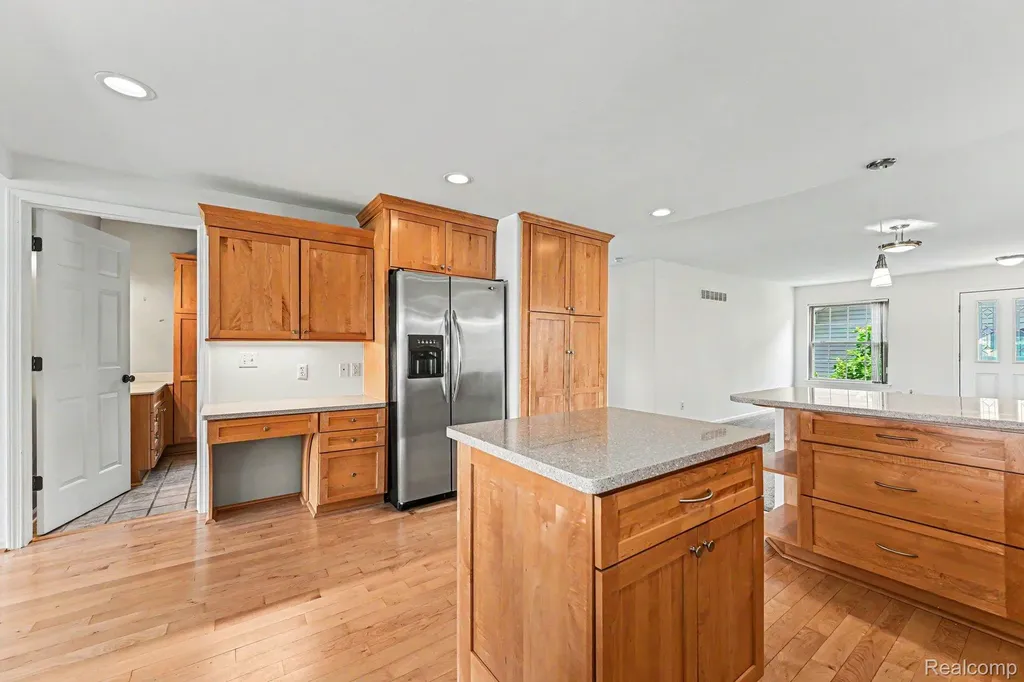 3506 Union Lake Road Commerce Charter Township MI 48382