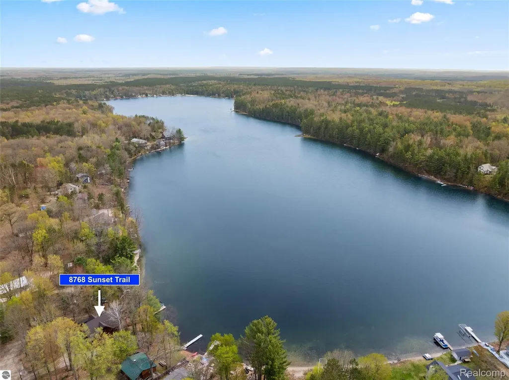 8768 Sunset Trail NE Blue Lake Township MI 49659
