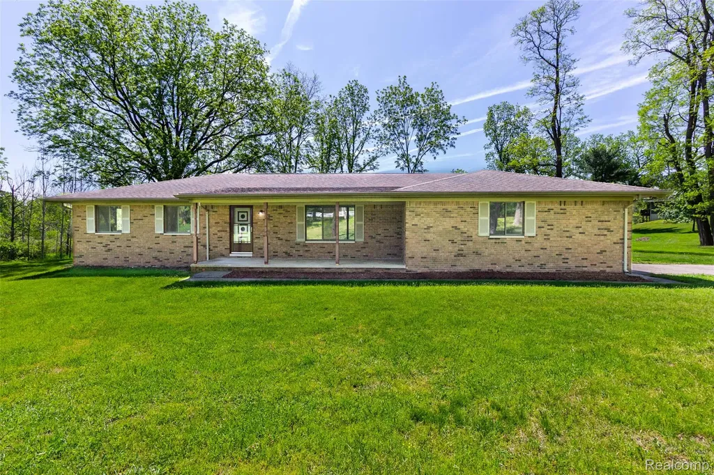 2875 Auten Road Groveland Township MI 48462