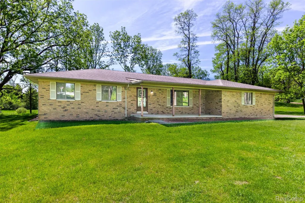 2875 Auten Road Groveland Township MI 48462