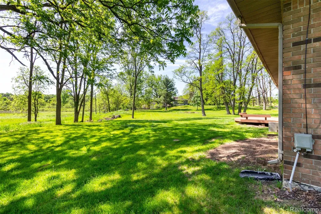 2875 Auten Road Groveland Township MI 48462