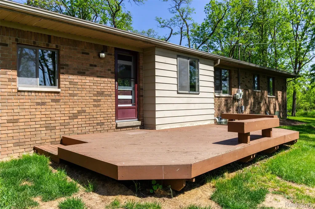 2875 Auten Road Groveland Township MI 48462