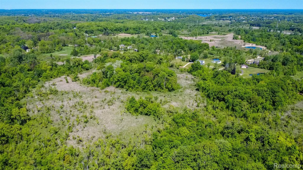 2875 Auten Road Groveland Township MI 48462