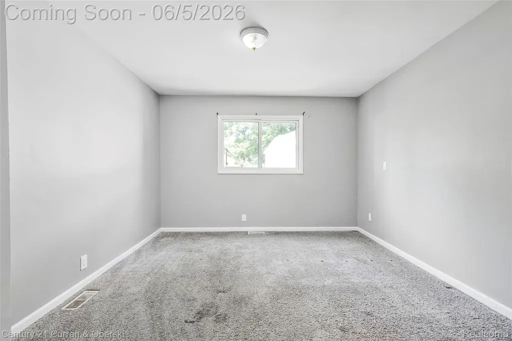 15556 Taft Street Romulus City MI 48174