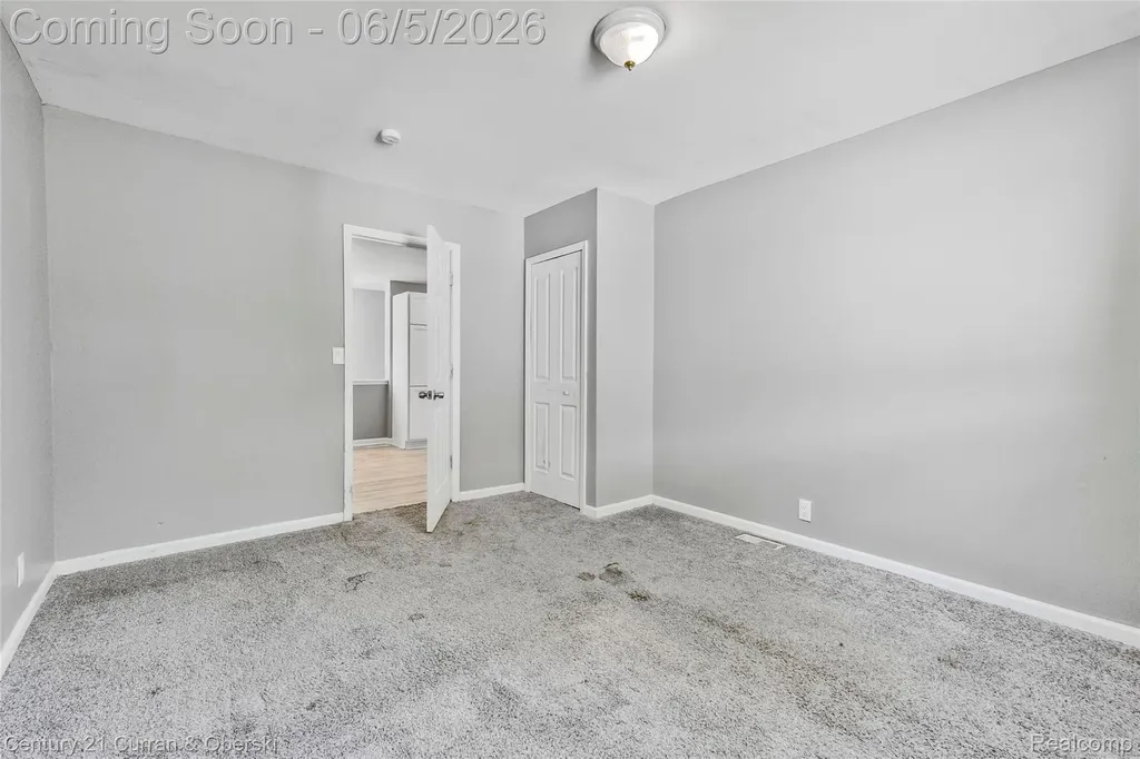 15556 Taft Street Romulus City MI 48174