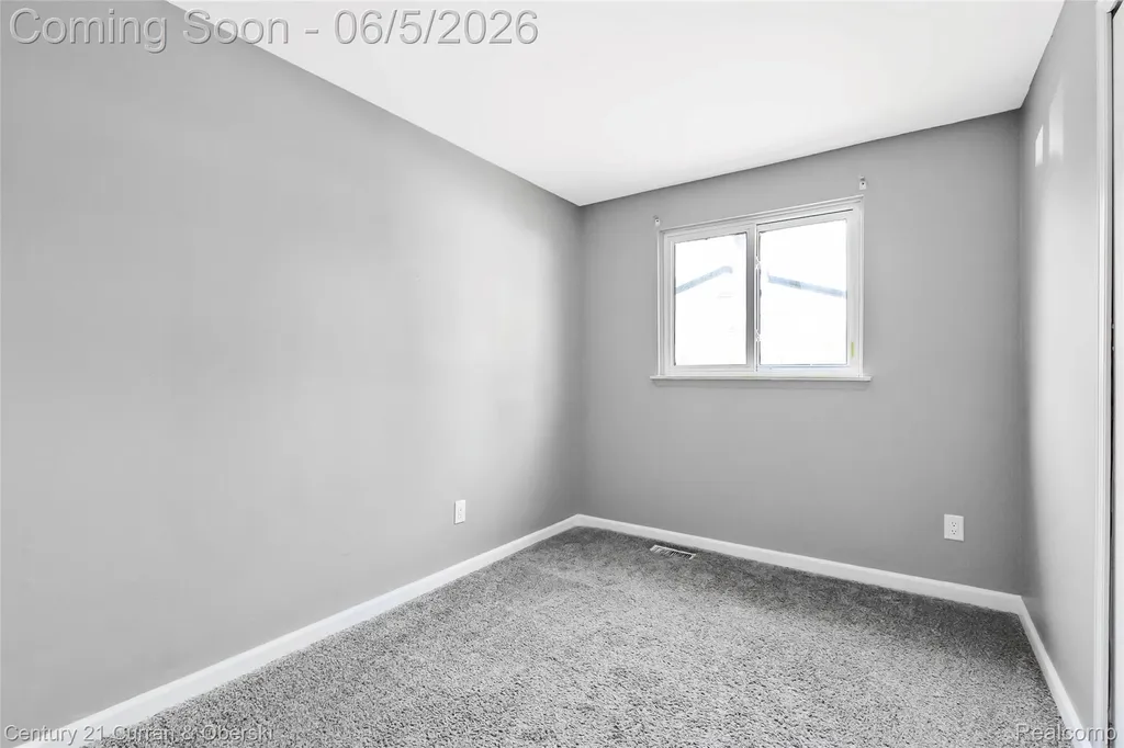 15556 Taft Street Romulus City MI 48174