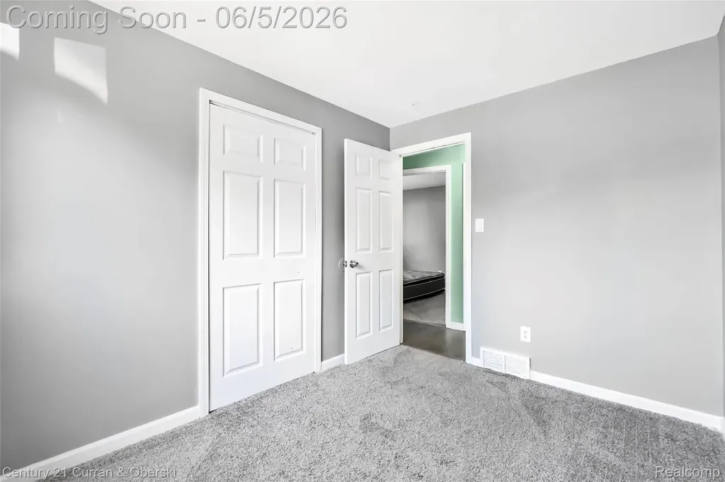 15556 Taft Street Romulus City MI 48174
