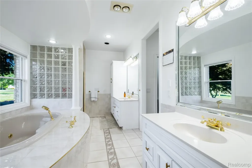 5098 Harvest Lane Vienna Charter Township MI 48420