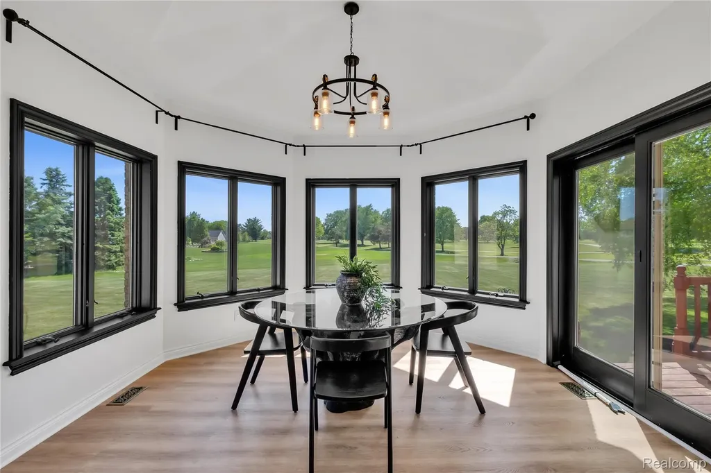 5098 Harvest Lane Vienna Charter Township MI 48420