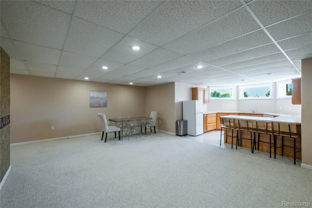 5098 Harvest Lane Vienna Charter Township MI 48420